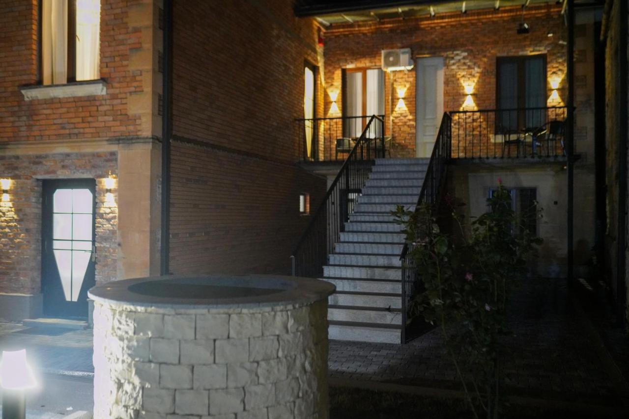Hotel Ticiani 15 Кутаиси Екстериор снимка